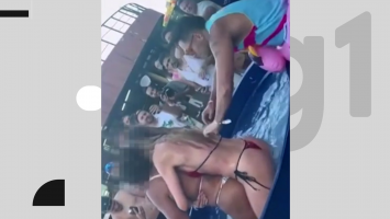 Tirullipa é condenado a pagar R$ 30 mil a duas paraibanas por puxar biquíni e tocar nos seios durante a Farofa da Gkay