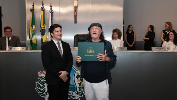 Vídeo: Homenagem a Alceu Valença na Câmara de Fortaleza tem gafe com canção de Zé Ramalho
