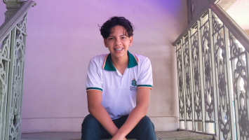 Jovem que criou ONG de educação no CE aos 13 anos ganha bolsa milionária para estudar nos EUA