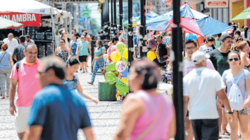 Fortaleza terá ponto facultativo na quinta-feira santa, 2 de abril, anuncia prefeito Evandro Leitão